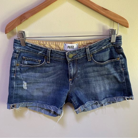 Paige ~ Jimmy Jimmy Distressed Cuffed LUCA Denim Shorts in size 26 - Picture 1 of 7